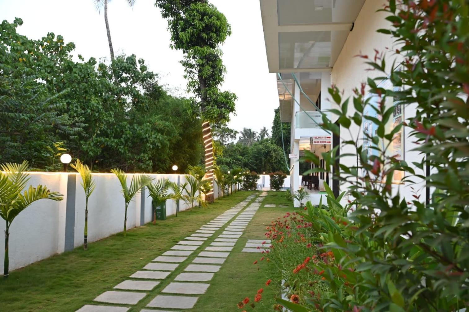 Golden Pearl Resort By Gemstone Hospitality Alibag Exterior foto